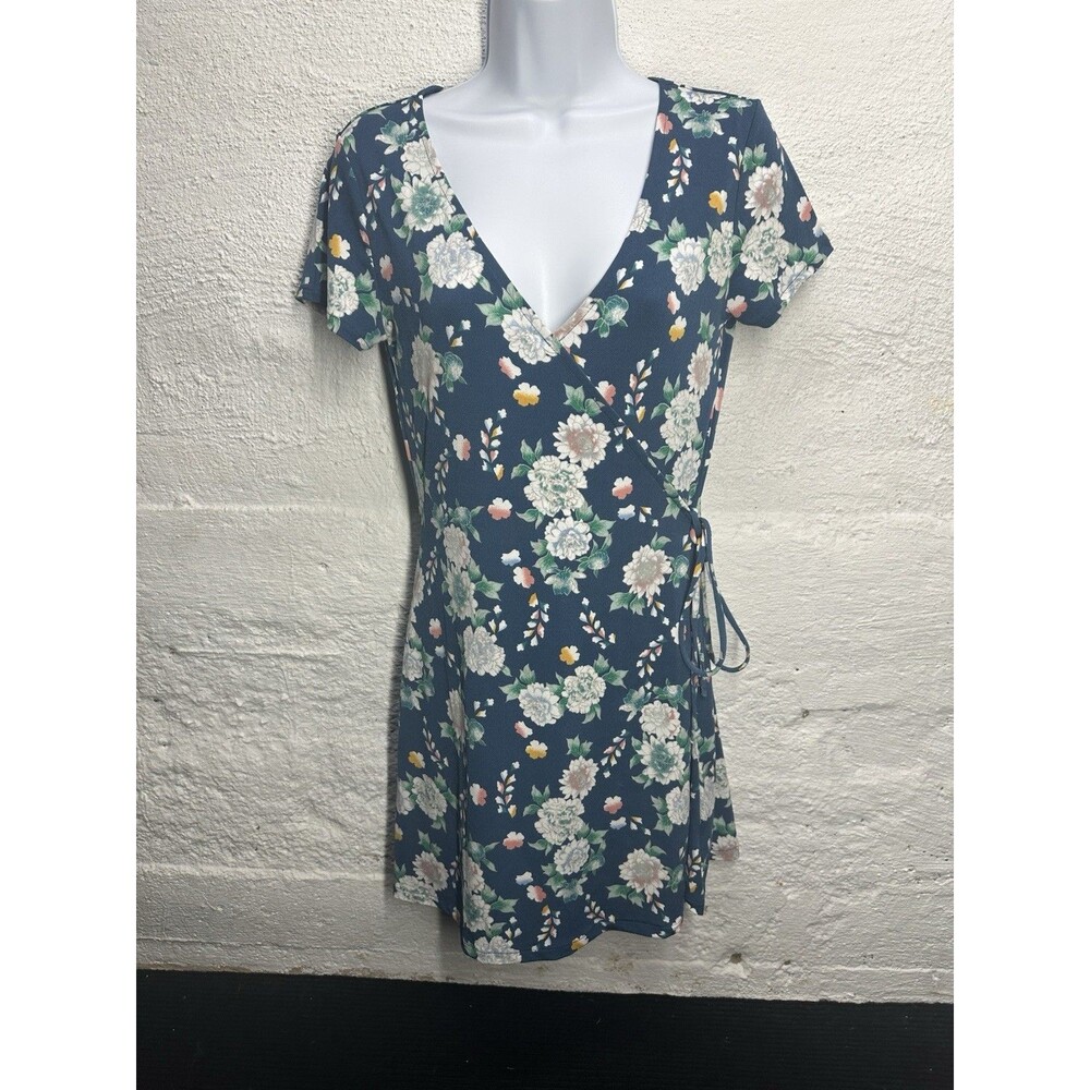 Aéropostale women’s blue floral dress size medium